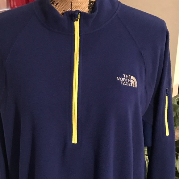 North face 1/4 zip - Picture 3 of 6